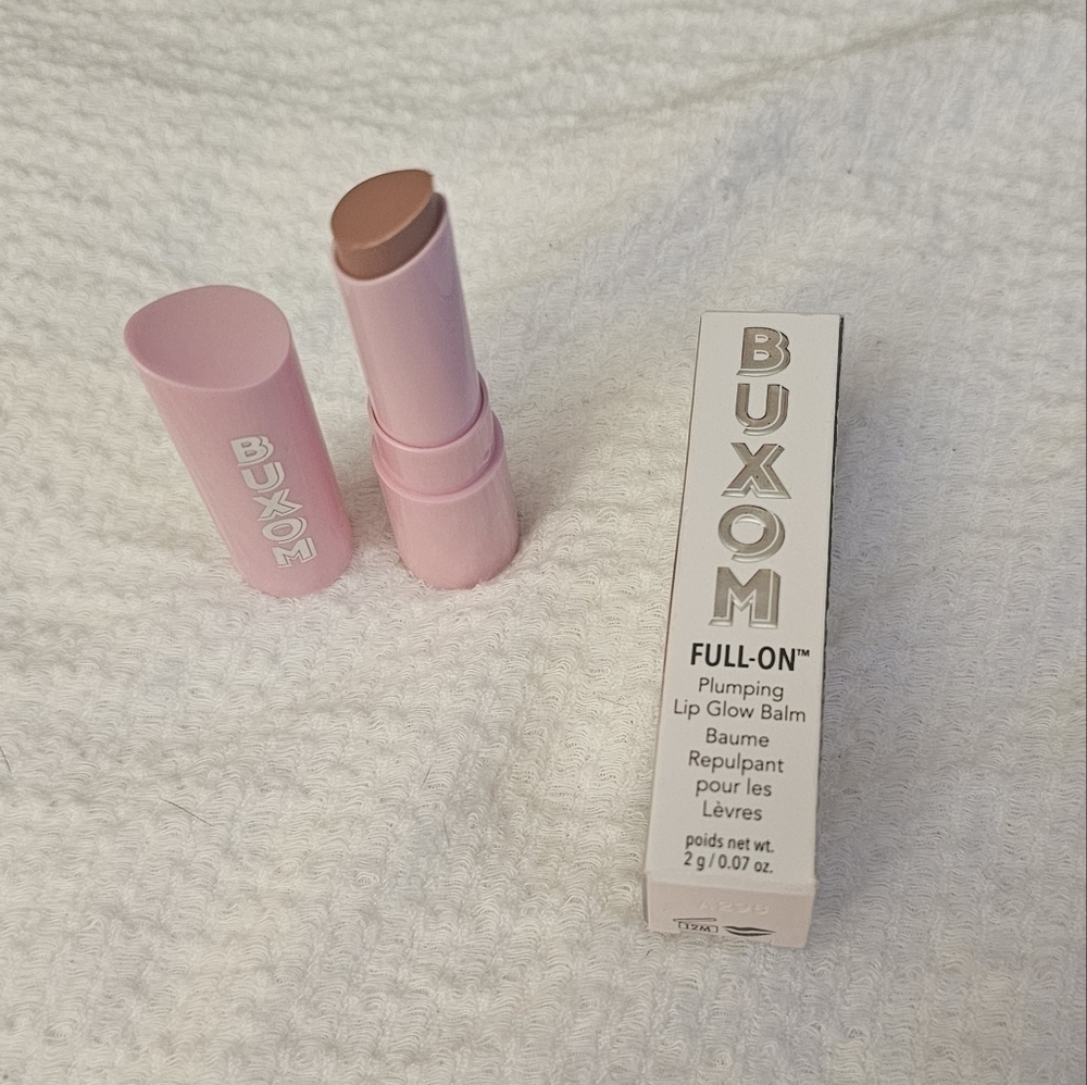 Buxom Full On Plumping Lip Balm shade Peach Smoothie